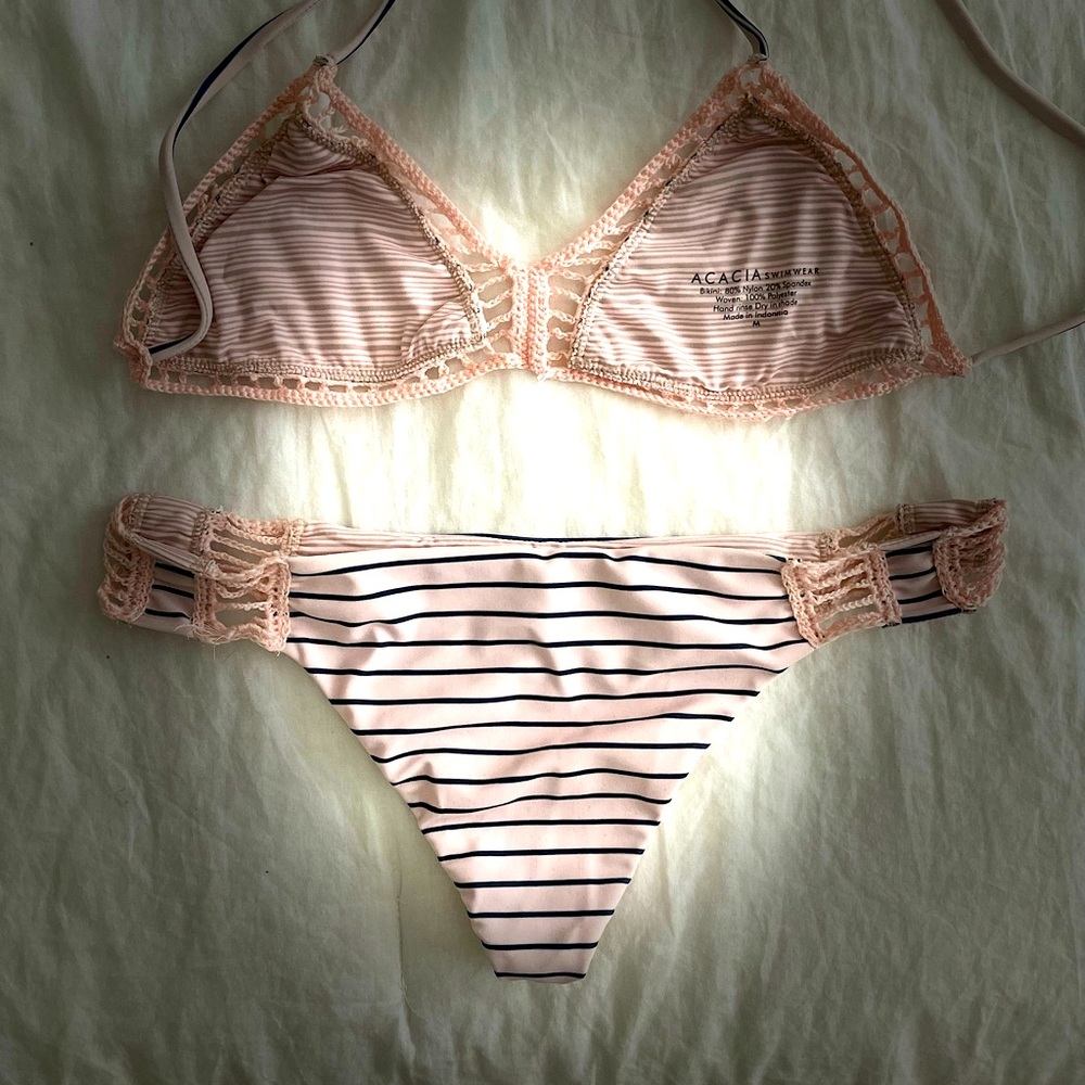 Acacia bikini set 💓🌸